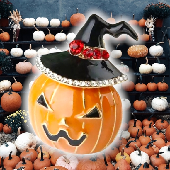 Gold plated red and white crystal Jack o lantern witch necklace/brooch - Picture 3 of 16